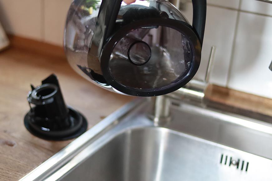 Schmutzwassertank entleeren